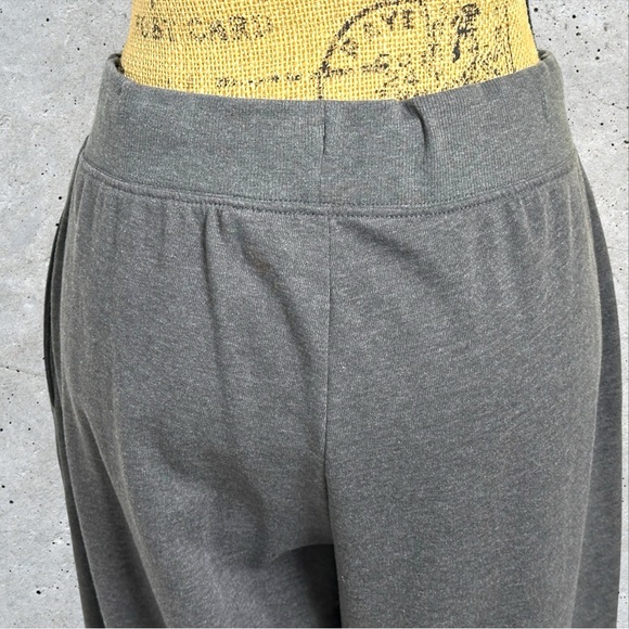 195 - CALVIN KLEIN JOGGERS LARGE - Picture 6 of 13